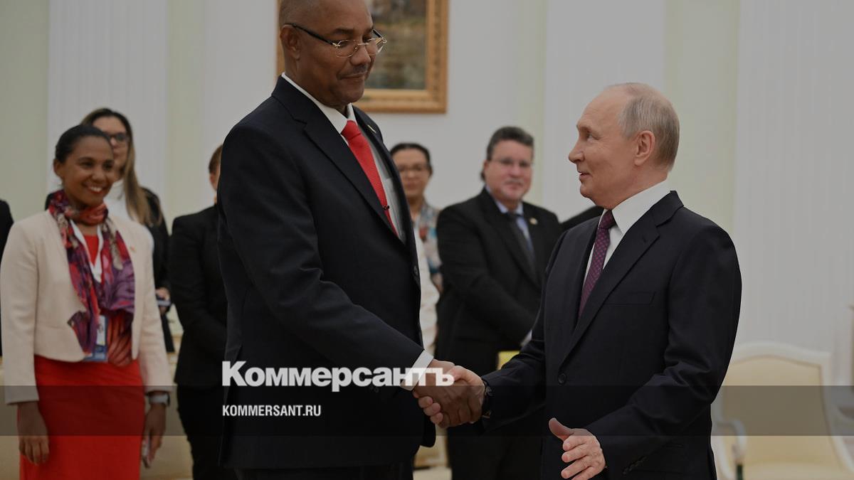 Путин встретился с президентом Сейшельских Островов Эрмини