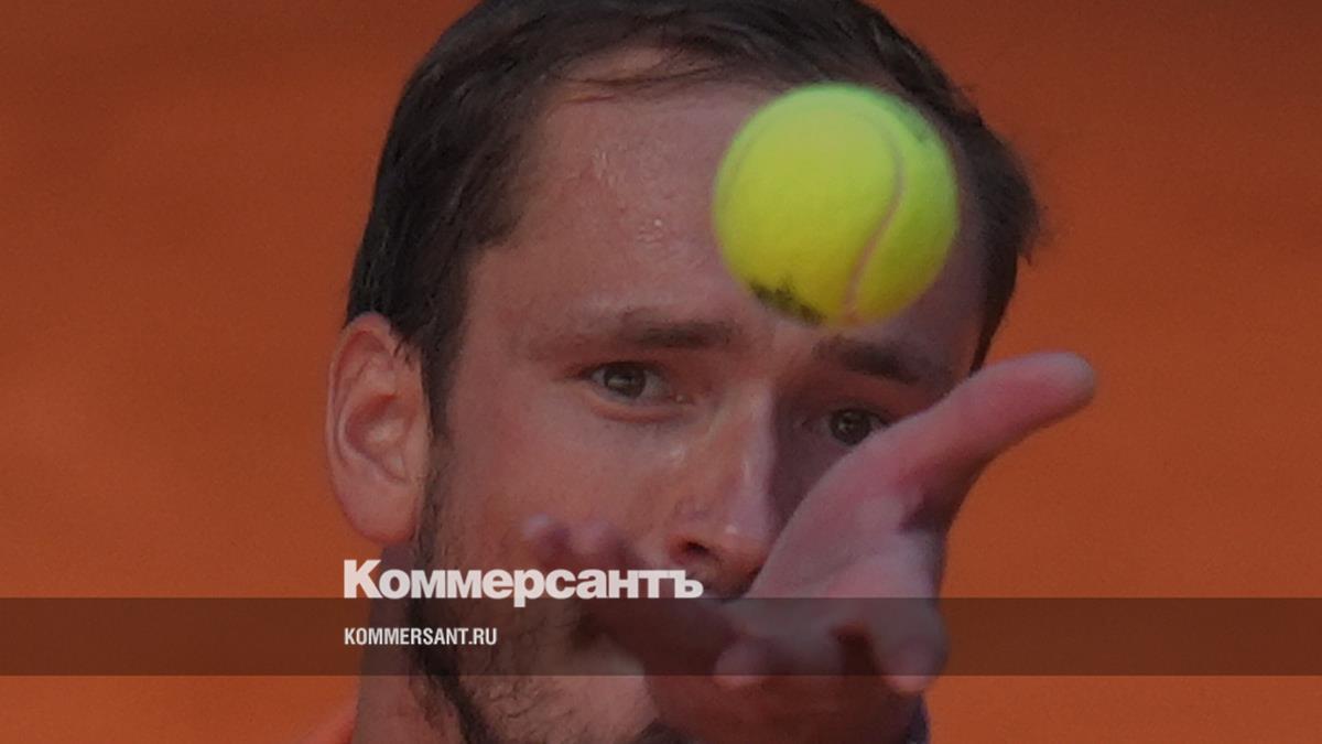 Даниил Медведев вышел в четвертый круг «мастерса» в Мадриде