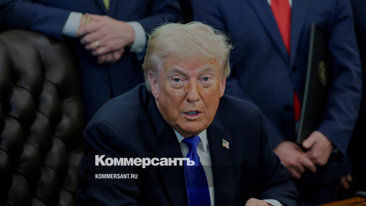 FT рассказала об «обрушении» второго президентского срока Трампа
