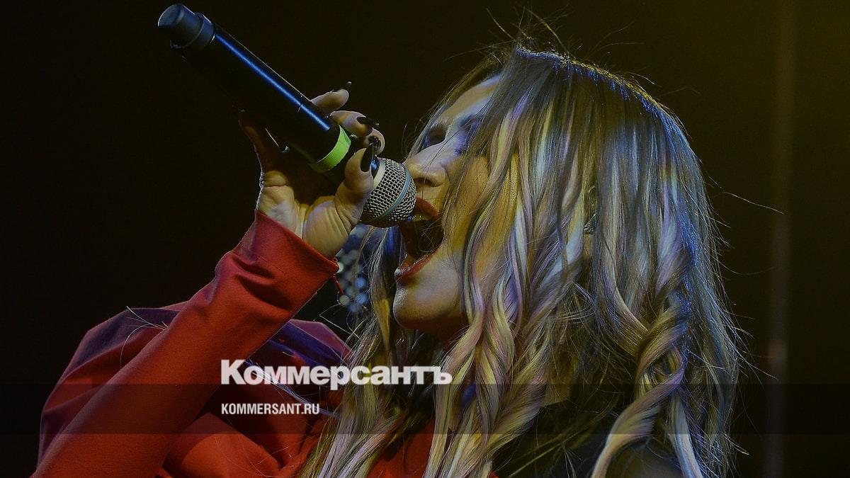 Продюсеру Линды изменили статус на подозреваемого в мошенничестве после допроса