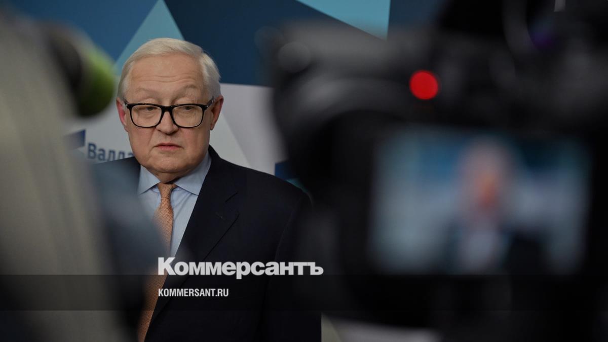 Рябков назвал условия для продолжения диалога России и США