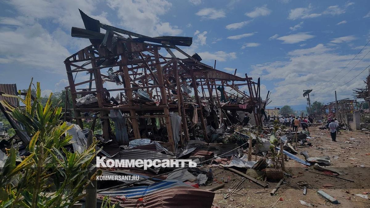 При взрыве на северо-востоке Мьянмы погибли почти 40 человек