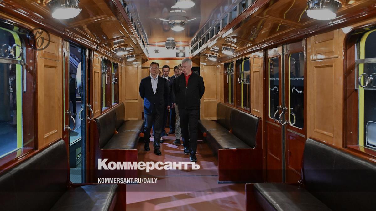 Собянин открыл постоянную экспозицию Музея транспорта Москвы в гараже Мельникова