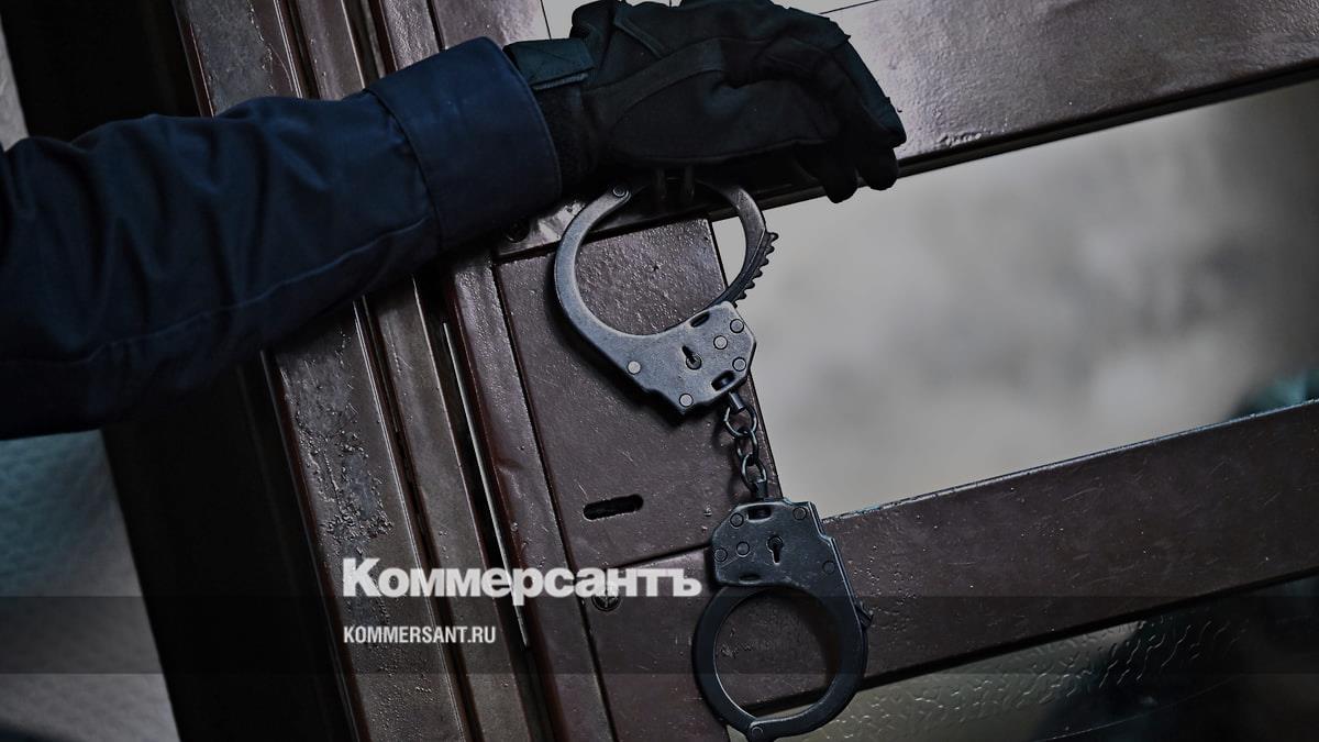 В Липецке судят экс-полицейского за крышевание наркодилера