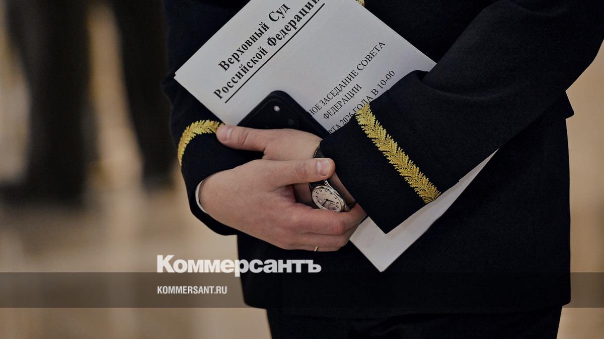 Верховный суд разрешил привлечь к ответственности экс-судью за пьяную езду и поддельные номера