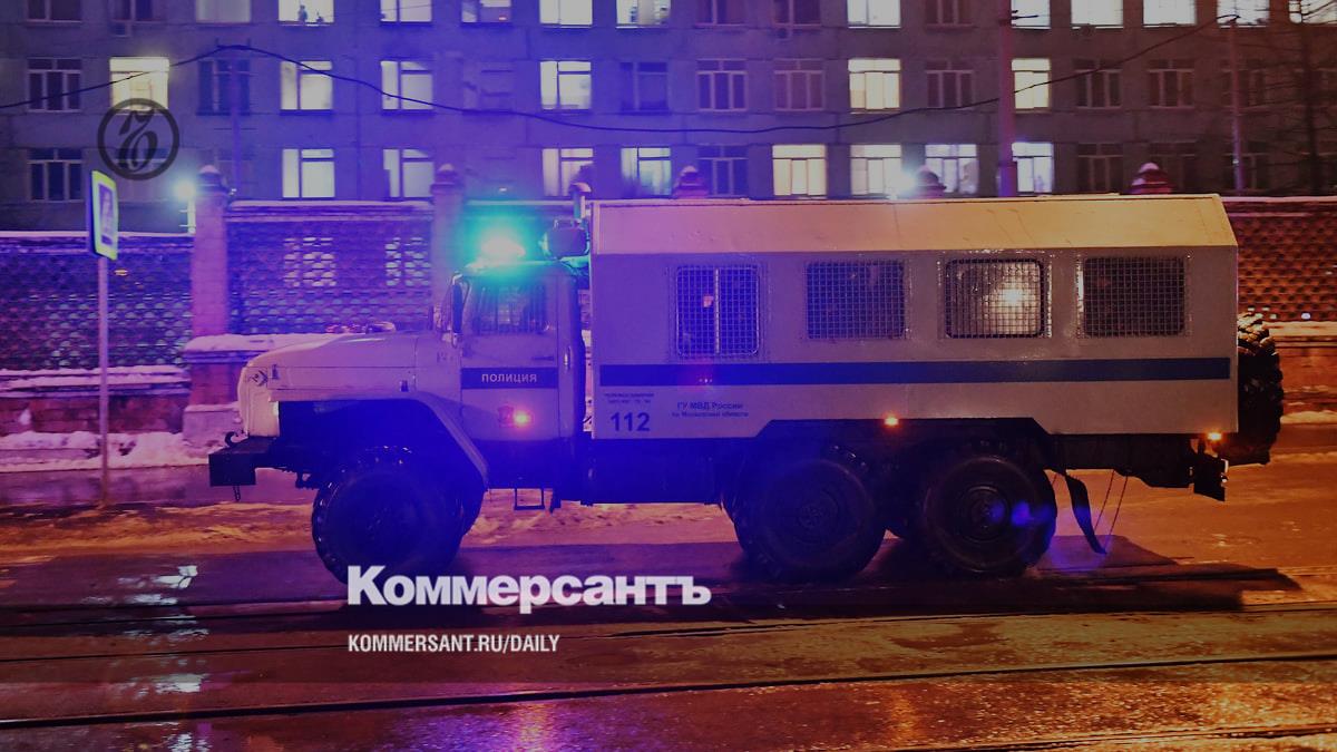 Конституционный суд проверит законность 18-часового этапа без еды и туалета
