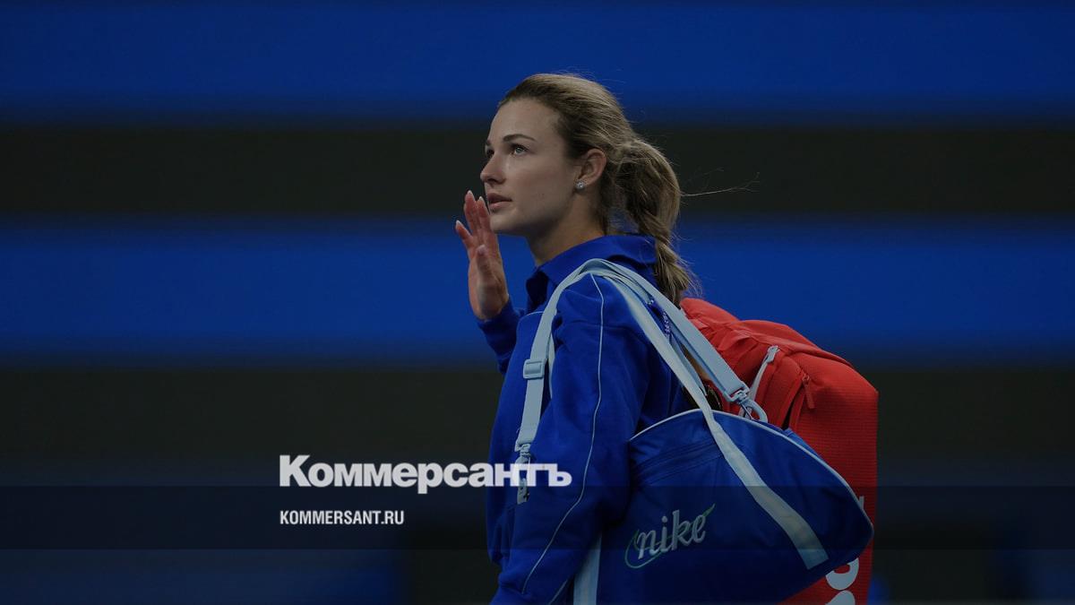 Анна Калинская снялась с матча на турнире WTA 1000 в Пекине