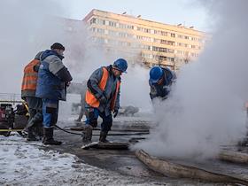 Прорыв теплосети на ул. Маршала Казакова