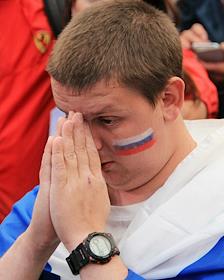 Чемпионат мира по футболу в России FIFA 2018. Болельщики сморят матч сборных России и Испании в 1/8 финала