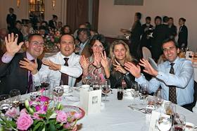 РБК. 14 Международная бизнес-конференция Россия-Китай. Шанхай. Гала-ужин по случаю открытия конференции, в ресторане 'Гранд Балрум'. Концерт группы 'Мумий Троль'