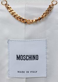 Бирка на блузке Moschino