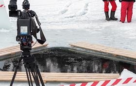 10-часовое погружение аквалангистов Подводного научно-исследовательского отряда Русского географического общества под лёд казанского озера Изумрудное
