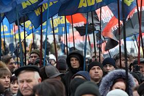Митинг за честные выборы на площади Независимости в центре Киева