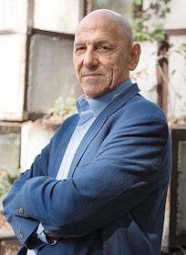 Проект 'Физически это возможно'. Физик-теоретик, специалист в области квантовой теории поля, физики элементарных частиц и космологии, академик РАН Валерий Рубаков