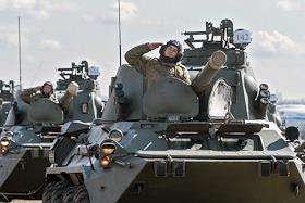 Подготовка к военному параду в честь Дня Победы началась на военном аэродроме 'Балтимор'