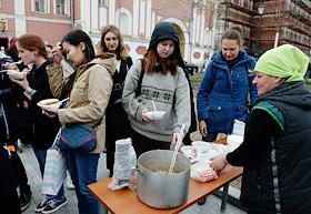 Акция 'Всероссийский день заботы о памятниках истории и культуры' на территории Донского монастыря