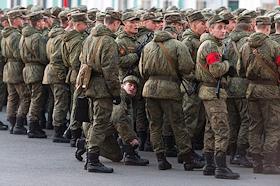 Репетиция парада Победы, посвященного 74-й годовщине Победы в Великой Отечественной войне, прошла на Дворцовой площади