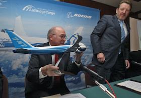 П/к представителей ГрК 'Волга - Днепр' и корпорации 'Боинг' в гостинице 'Мариотт Роял Аврора'