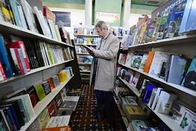Работа магазина 'Дом книги' на Невском проспекте