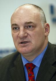 П/к руководства компании 'Ренова-Медиа', в центральном офисе агентства 'Интерфакс'.
