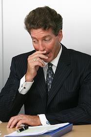 Джонатан Кнаус - вице-президент 'Western Union' по России и странам СНГ