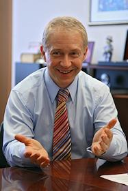 Жан-Пьер Вандромм - генеральный исполнительный директор компании 'Голден Телеком'