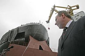 Спуск на воду дизель-электрического ледокола 'Москва' на Балтийском заводе