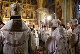 Церемония прощания с митрополитом Казанским и Татарстанским Феофаном в Благовещенском соборе Казанского Кремля. Церемония погребения у восстанавливаемого собора Казанской иконы Божией Матери