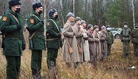 Церемония захоронения неизвестных солдат Красной армии, погибших в боях на Карельском перешейке в боях с финской армией во время зимней войны и Великой Отечественной войны, найденных отрядом поисковиков 'Озерный'