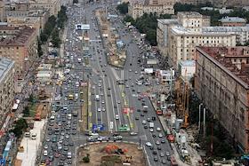 Вид на Ленинградский проспект из окна института 'Гидропроект'