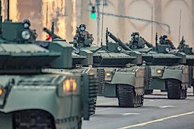 Репетиция военного парада в честь 76-й годовщины Победы в Великой Отечественной войне. Проезд военной техники по Тверской улице