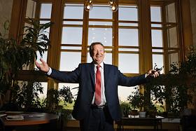 Академик Завалин Алексей во время интервью