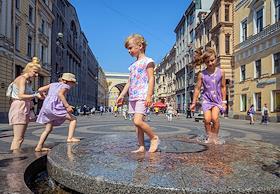Жанровые фотографии. Виды Санкт-Петербурга