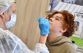 Взятие ПЦР теста в школе № 2123