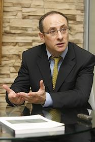 Генеральный директор 'Sothebys-Россия-СНГ' Михаил Каменский