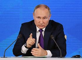 Большая ежегодная пресс-конференция президента России Владимира Путина в Центральном выставочном зале 'Манеж'