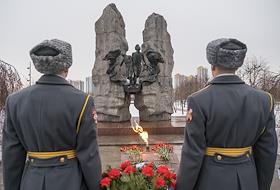 Митинг, посвященный дню вывода войск из Афганистана в парке Интернационалистов