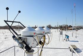 Жанровые фотографии. Работа агрометеостанции «Огурцово» в посёлке Элитном под Новосибирском