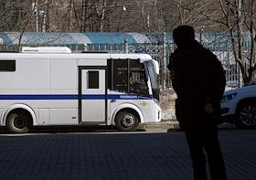 Предварительное слушание по делу советника главы 'Роскосмоса', бывшего журналиста газеты 'Коммерсантъ' Ивана Сафронова в Мосгорсуде. Ситуация у суда. Группа поддержки