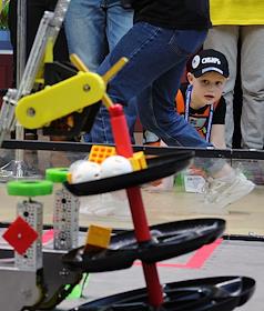 Национальный чемпионат по робототехнике, организованный департаментом предпринимательства и инновационного развития города Москвы, АНО «Развитие человеческого капитала» в МВЦ «Экспоцентр»