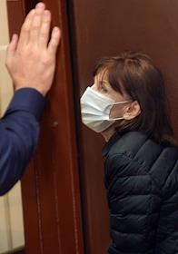 Оглашение приговора по обвинению в халатности бывших сотрудниц департамента труда и социальной защиты московской мэрии Татьяны Барсуковой и Елены Семкиной, следствием которой стала гибель детей на карельском Сямозере в Басманном районном суде