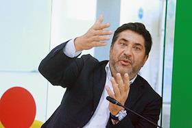 Уполномоченный по защите прав предпринимателей Олег Дереза, во время встречи с предпринимателями