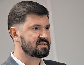 Министр экономического развития Ростовской области Максим Папушенко во время пресс-конференции в информационном агентстве 'Интерфакс-Юг'