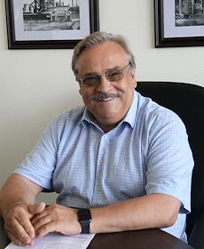 Председатель совета директоров ГК 'Русполимет' Виктор Клочай перед интервью в нижегородском офисе