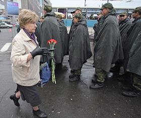 'Митинг несогласных', приуроченный к годовщине убийства журналиста Анны Политковской, прошел в Новопушкинском сквере. 
