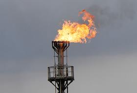 Факел на объекте Газпрома в Оренбургской области