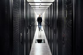 Президент IT-холдинга Ланит Филипп Генс во время интервью