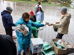 Monthly campaign of volunteer eco-activists from the organization 'ECA-Azov' to collect waste for the purpose of their subsequent sending for recycling