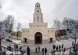 Opening of the Isidorovskaya bell tower with a gate church in honor of the The Placing of the Honorable Robe of the Most Holy Mother after reconstruction on the territory of the Voskresensky Novodevichy Convent.