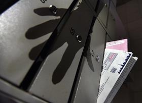 Жанровые фотографии. Квитанции на оплату ЖКХ